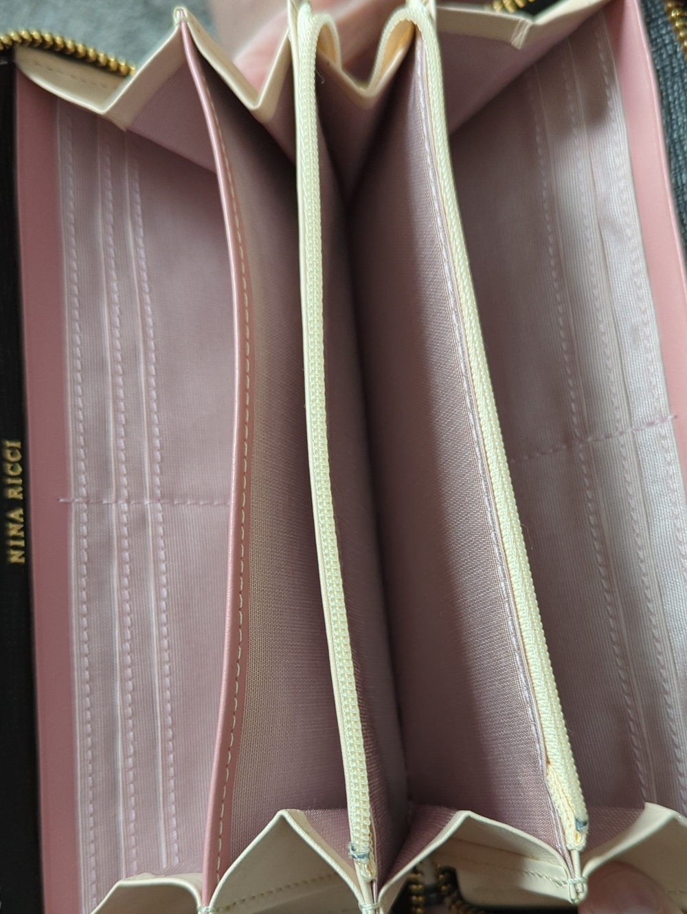 Nina Ricci Leather Zippy Wallet - Picture 7 of 11